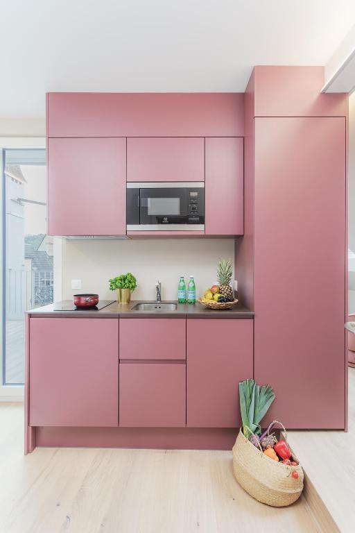 Una cocina o cocineta en VISIONAPARTMENTS Rotachstrasse - contactless check-in
