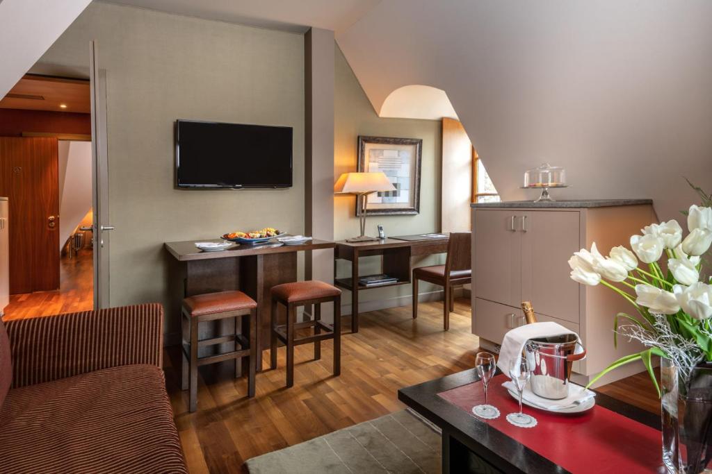 Hôtel Résidence Parc des Eaux Vives - Resim 36