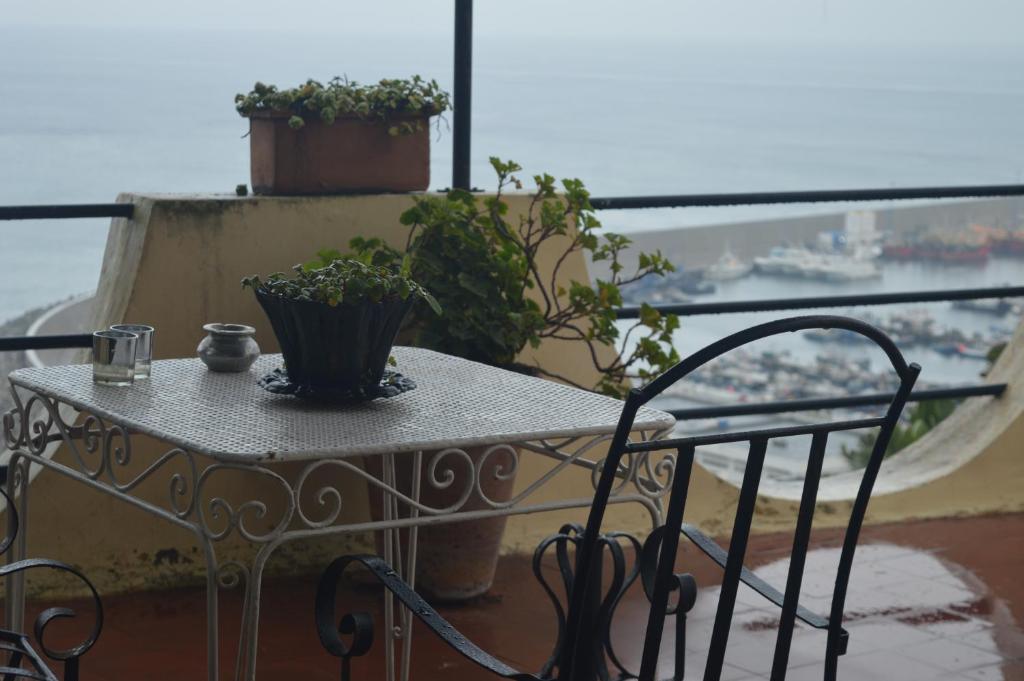 Balcone o terrazza di Aux 3 Portes