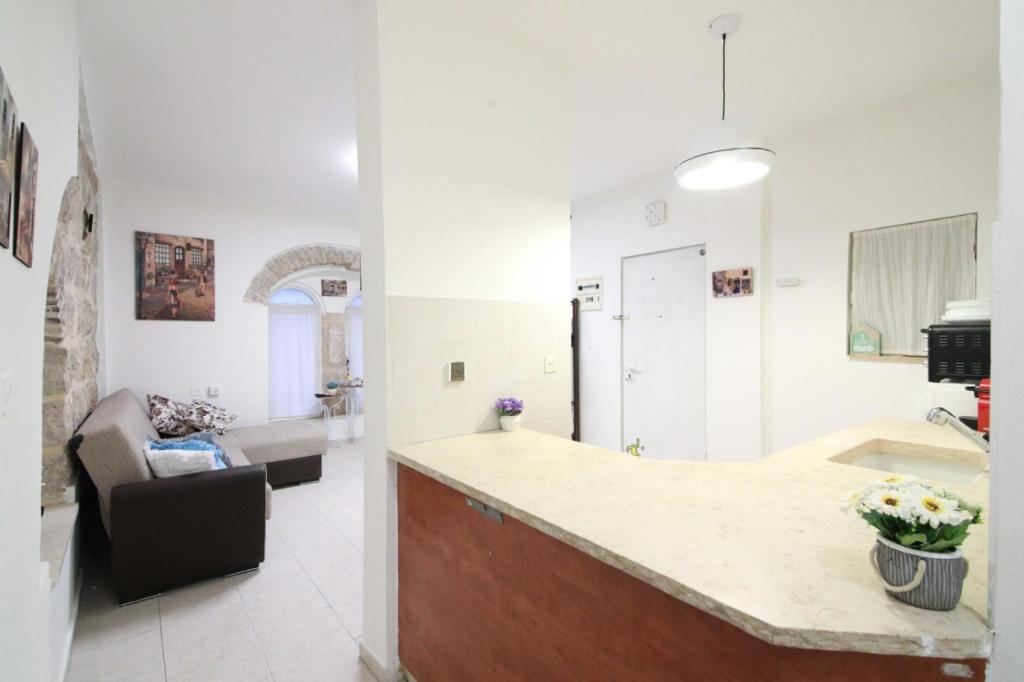 Ruang duduk di Private Hostel - Best location