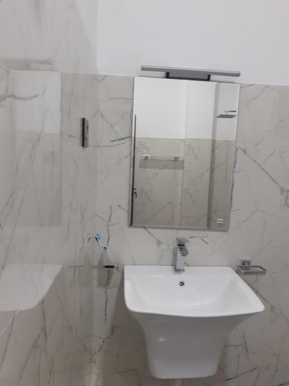 Ella Hillsite View - 6