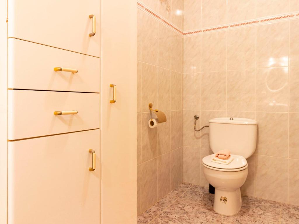 Kúpeľňa v ubytovaní Holiday Home Jardi by Interhome