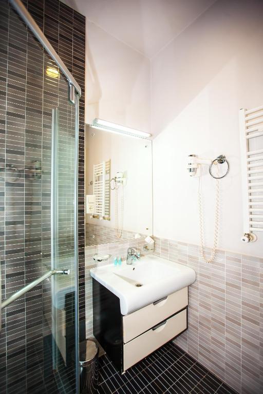 Koupelna v ubytování Rustaveli Hotel
