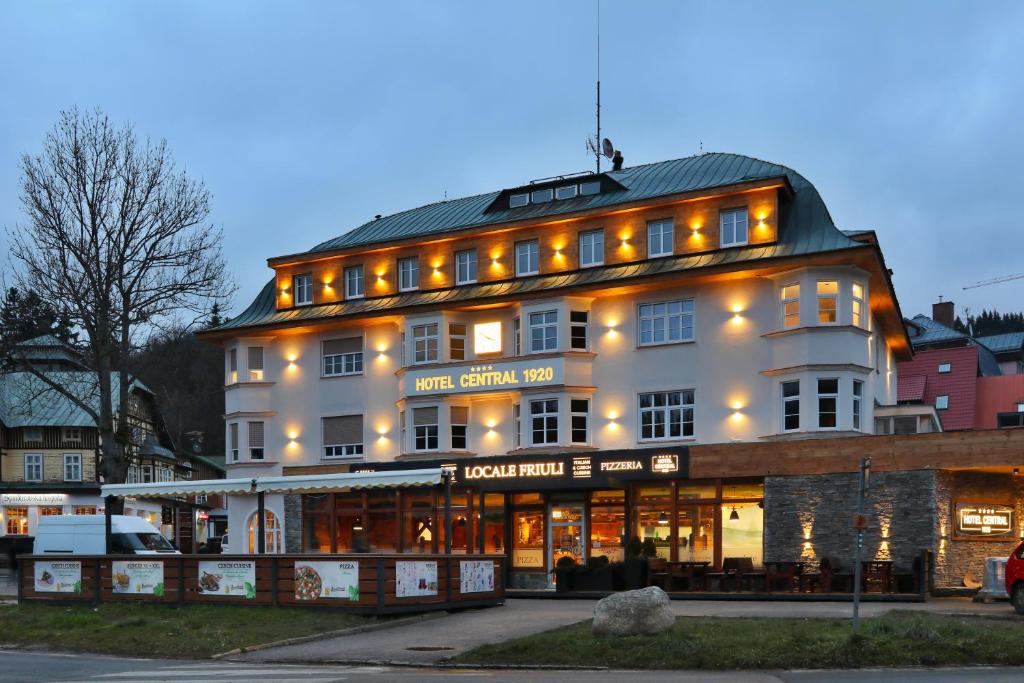 Budova, kde se hotel nachází