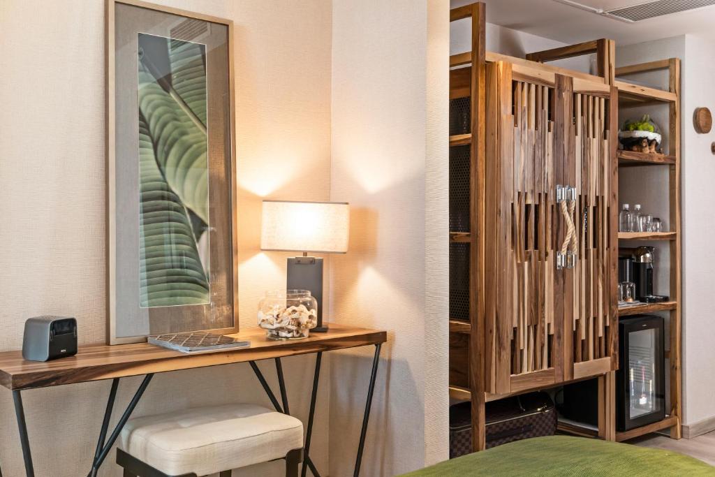 Postel nebo postele na pokoji v ubytování Lennox Miami Beach