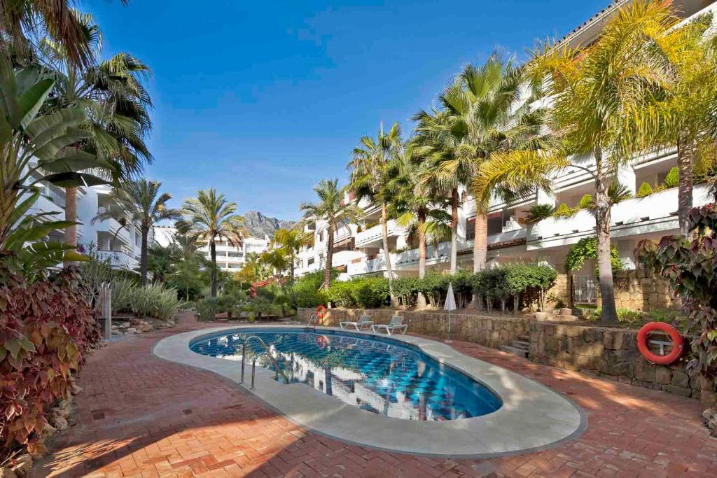 2018 Las Canas beach, first line beach, Marbella golden mile ...