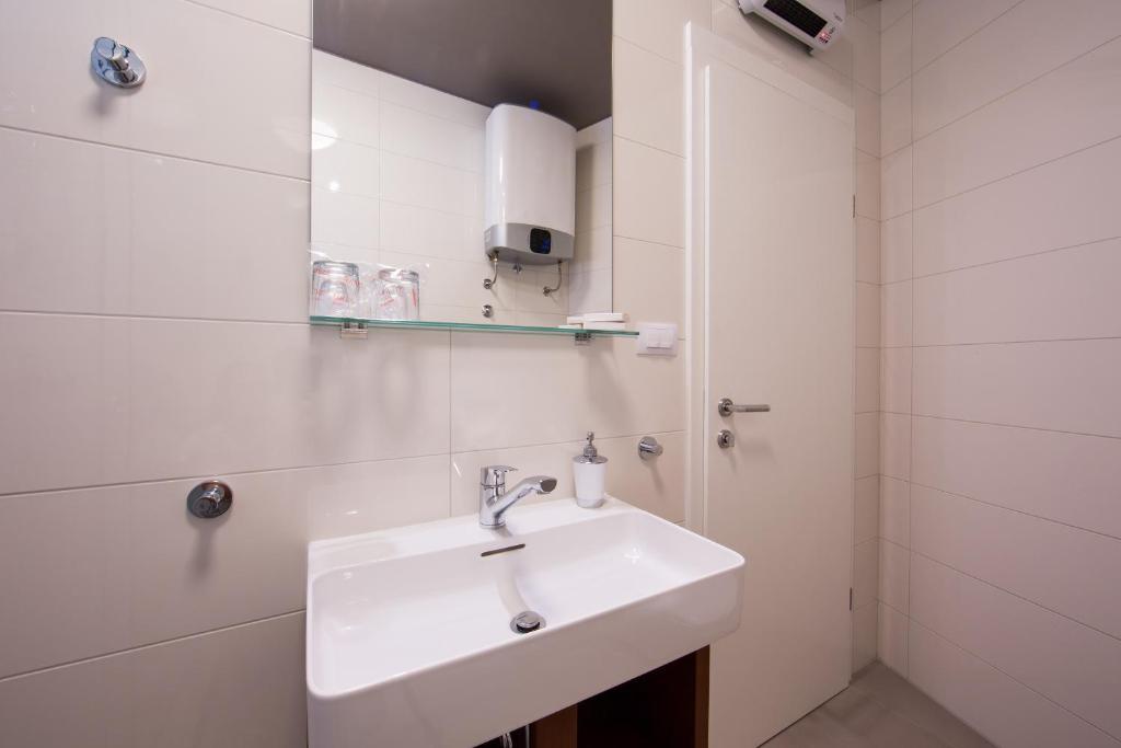 Luxury Rooms Silente Bacvice 1 - 17