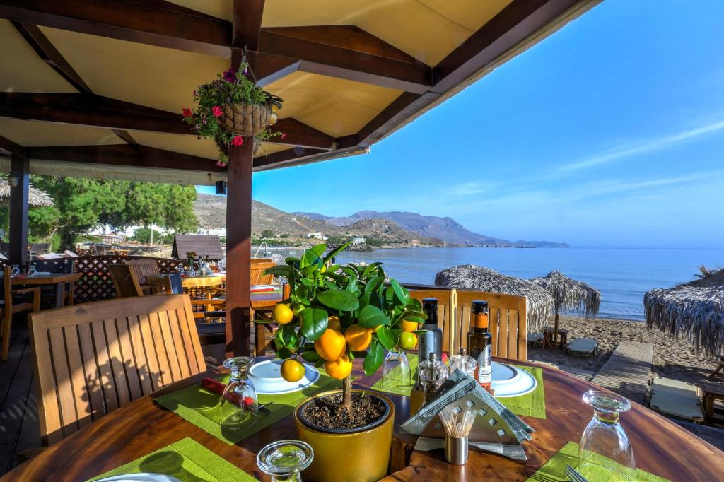 Maria Beach Hotel - 2