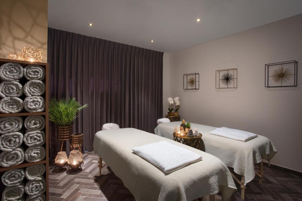 Lázně a/nebo wellness v ubytování Edmond Luxury Hotel & Spa מלון ספא אדמונד ראש פינה