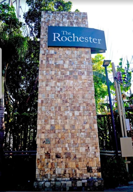 A Refreshing Condo Unit Near BGC, Ortigas & Makati with NETFLIX and WiFi - One-Bedroom Apartment