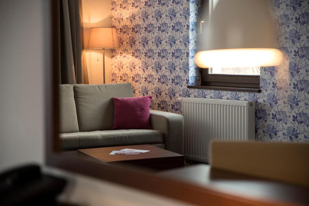 Flinski Sport X SPA, Boutique X Art - 16