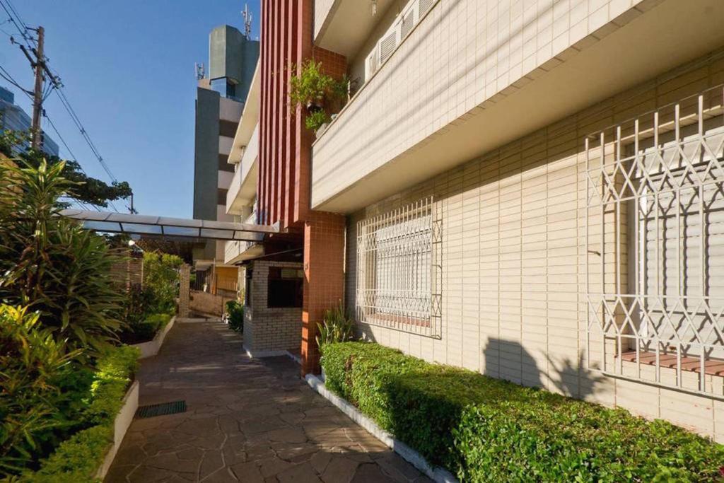  Apto 2 Quartos Casal + Sofá Cama até 5 Pessoas - Avenida Carlos Gomes