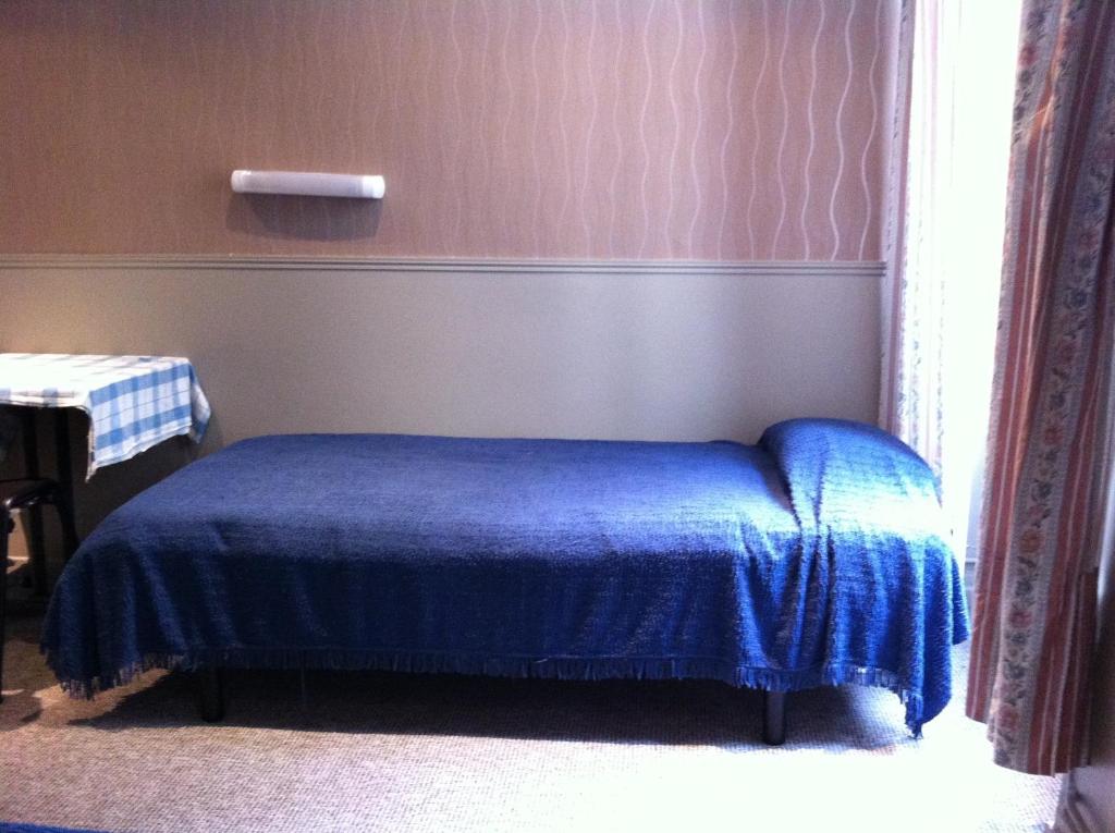 Hotel Des Arts - Triple Room