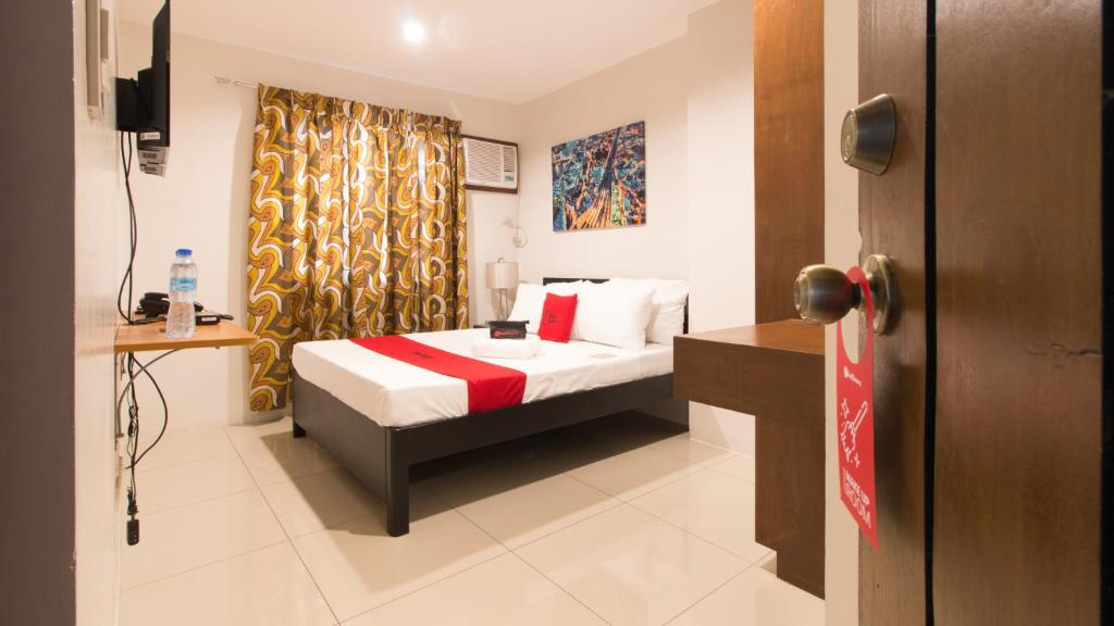 RedDoorz Plus Diola Villamonte Bacolod, Bacolod