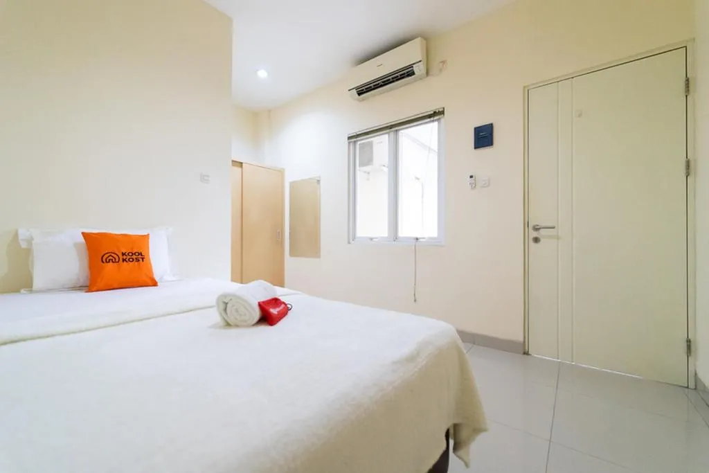 KoolKost near Ragunan Zoo - Minimum Stay 6 Days, Jakarta, Indonesia