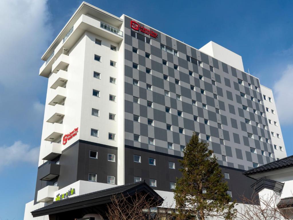 una representación del exterior del hotel en La'gent Stay Hakodate Ekimae, en Hakodate