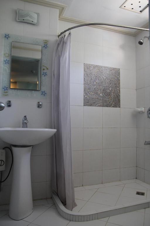 Koupelna v ubytování Bora Sky Hotel