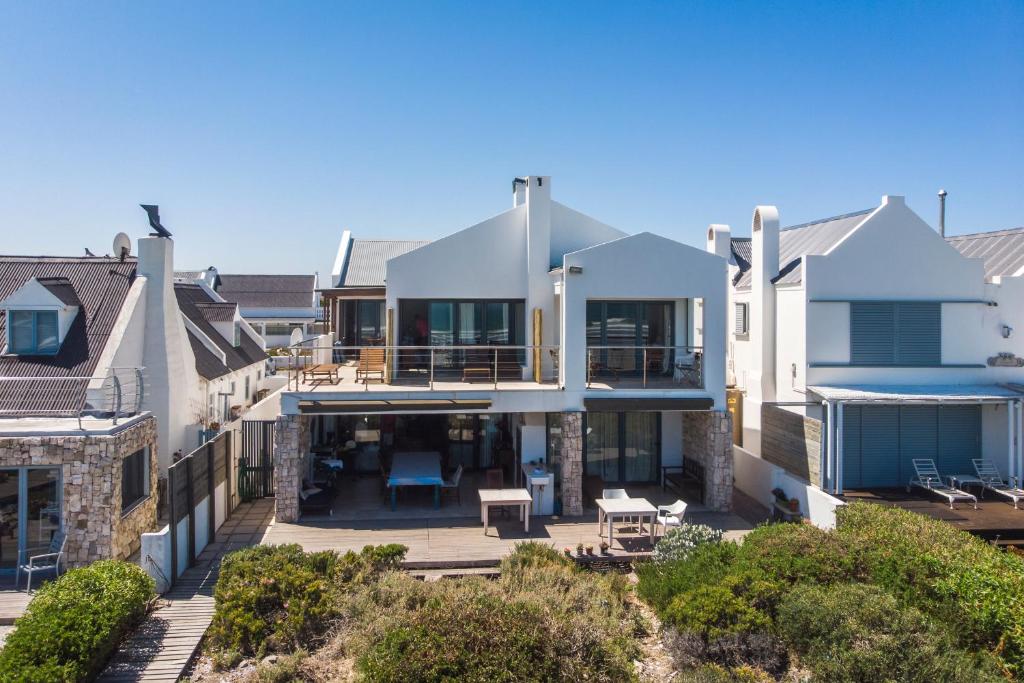 an aerial view of a house at Deja-Vu in Paternoster