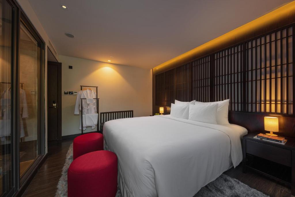 Scarlet Pearl Cruises - Wonder On Lan Ha Bay - 14