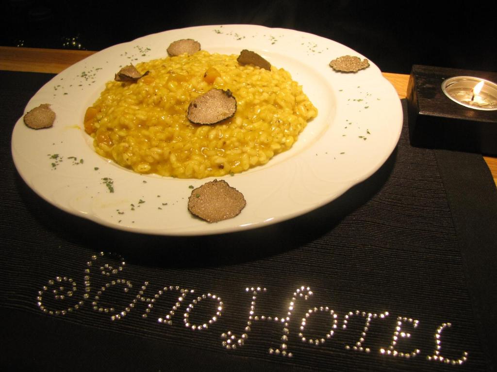 Jídlo v hotelu nebo okolí