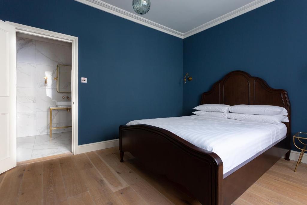 Randolph Avenue X by onefinestay