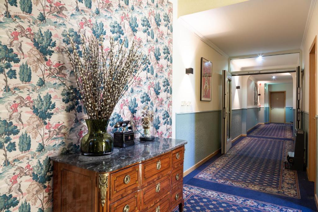 Hotel Perrin - former Carlton - Resim 32