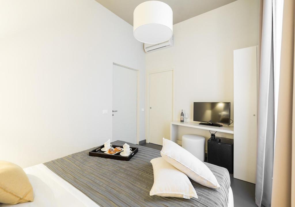 LUCUS Exclusive Bed and Breakfast - 17