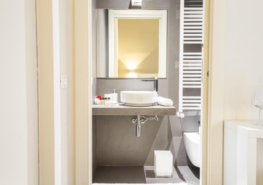 LUCUS Exclusive Bed and Breakfast - 16