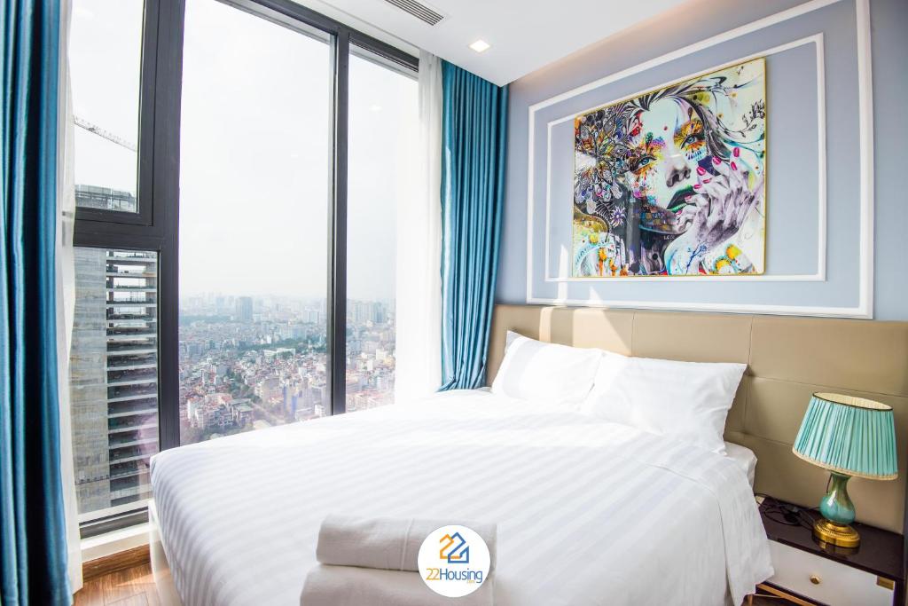 Gallery image of luxury Serviced Apartment Vinhomes Metropolis Premium in Hanoi