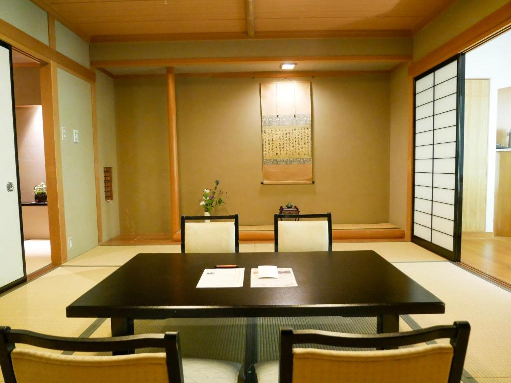Myojinkan - Japanese-Style Superior Room