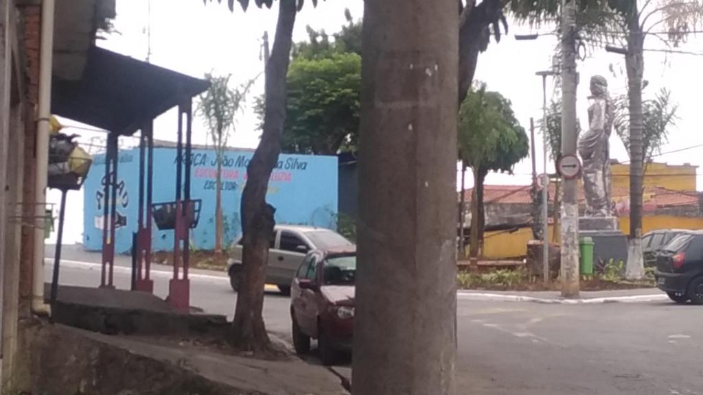  HOSTEL quarto FAMÍLIAR & TÁXI próximo do aeroporto Internacional Guarulhos SP