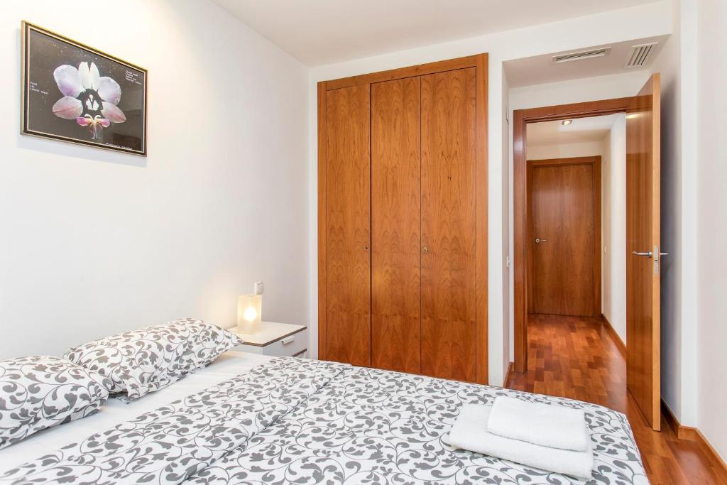 Postel nebo postele na pokoji v ubytování Stay U-nique Apartments Plaça de Tetuan