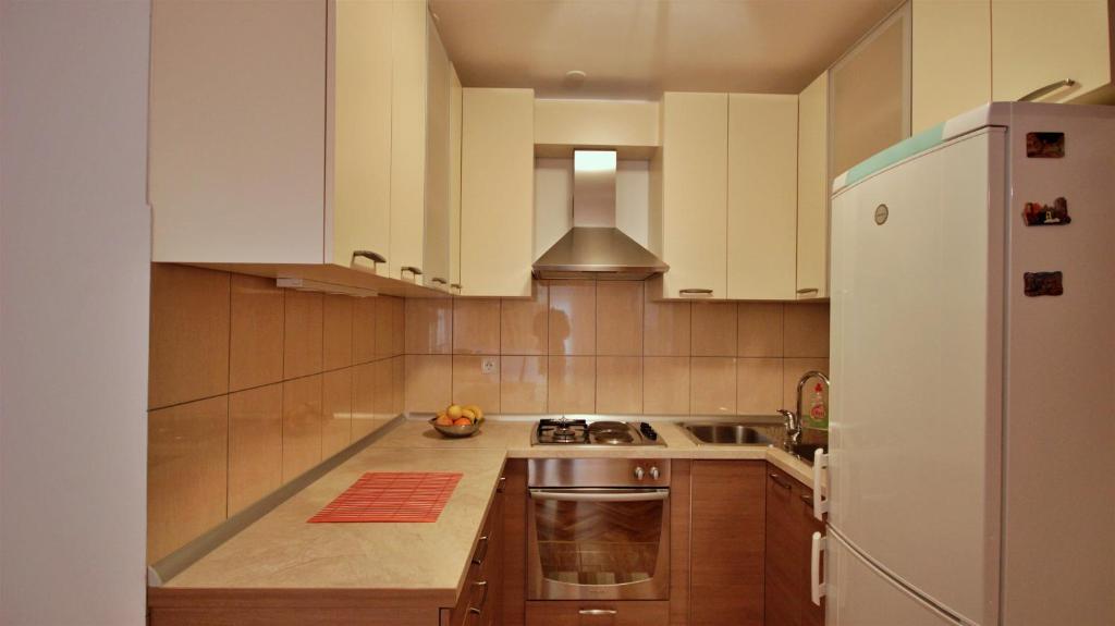 Kuchyňa alebo kuchynka v ubytovaní Apartment Jen