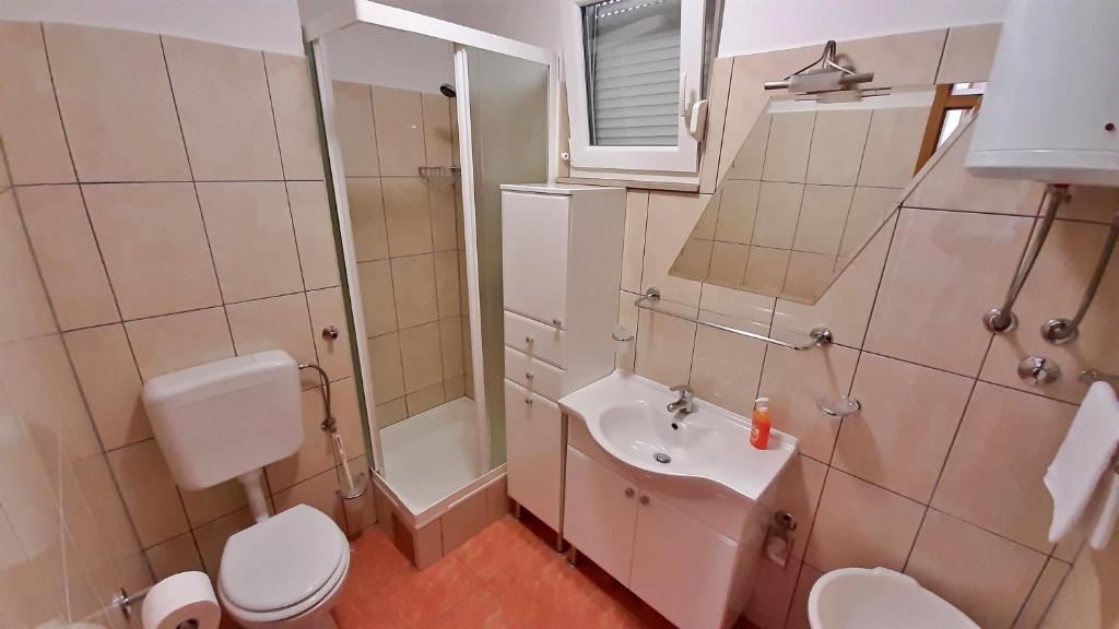 Kúpeľňa v ubytovaní Apartment Jen