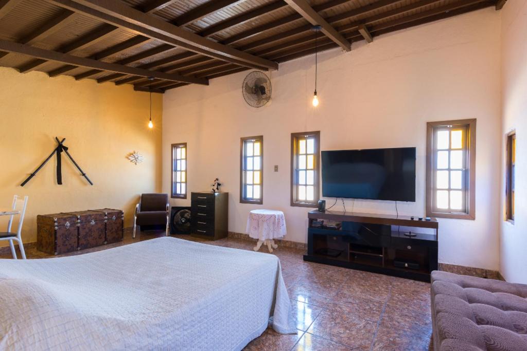  MAN CAVE HOSTEL