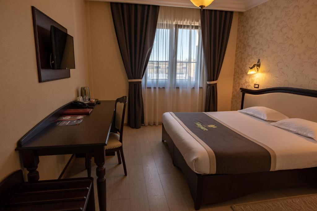Magus Hotel - Double Room 3* - Pet Friendly