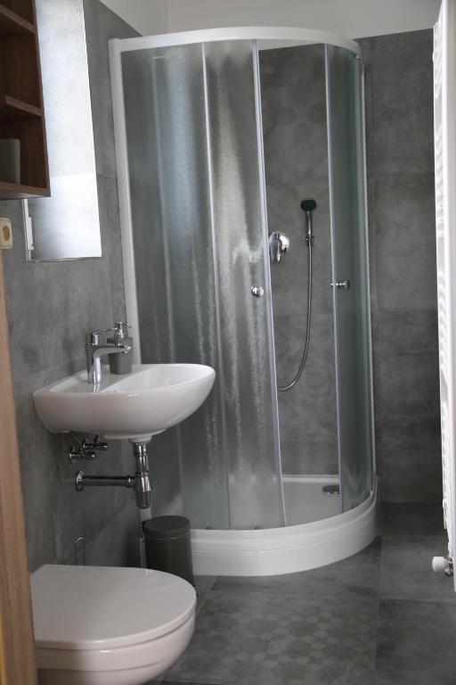 Koupelna v ubytování Apartmány LAMA