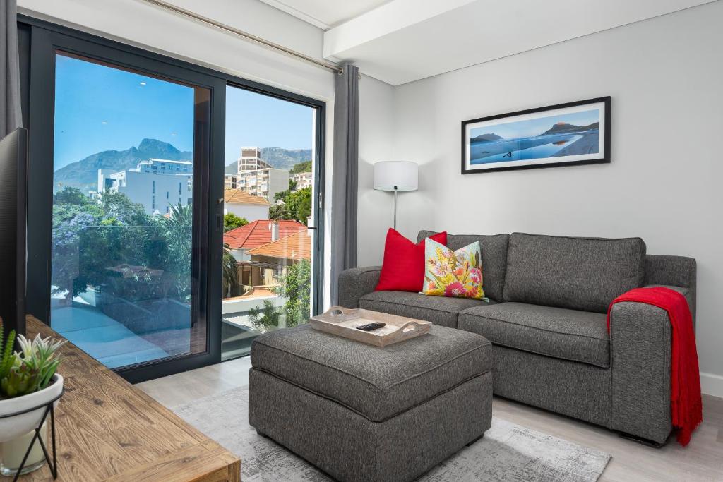 35 on Main Apartments - One-Bedroom Apartment