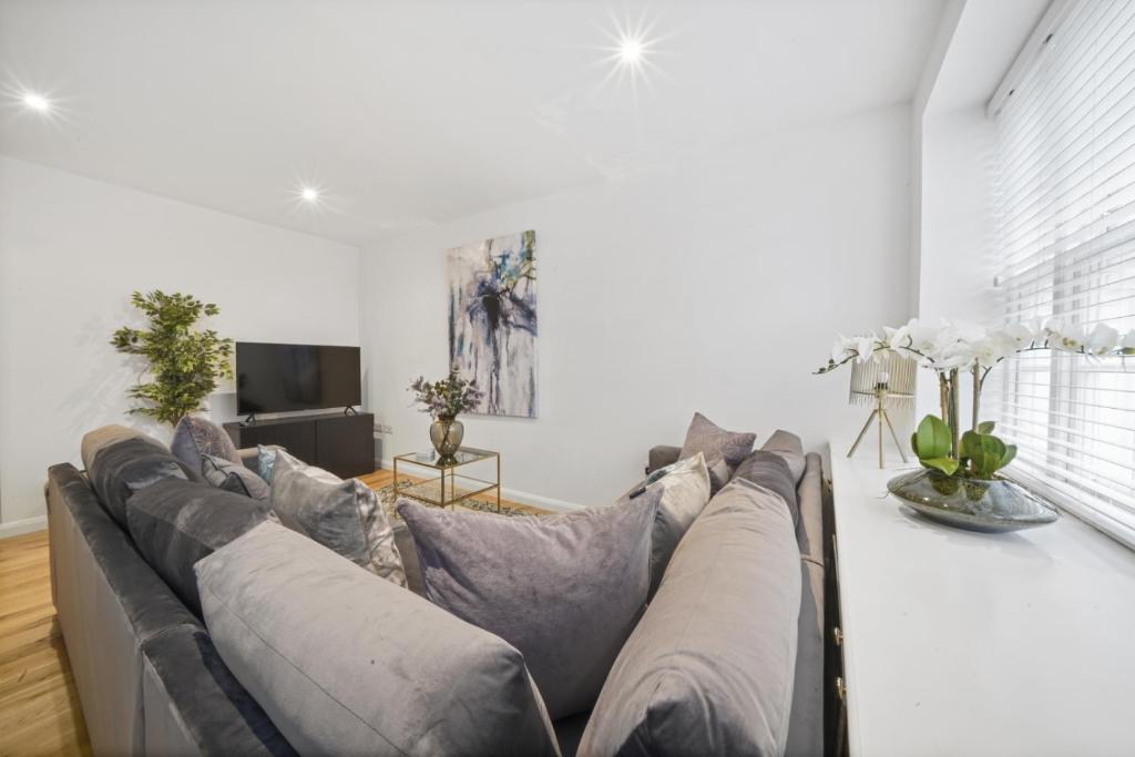 Eton House-Stunning-Castle views-5Bed-Free-Parking - Villa