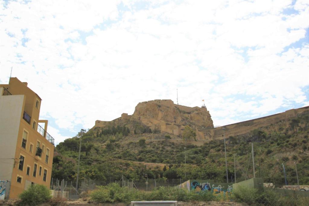 Modern CasaTuris Apartment with Castle Views A131, Alicante ...