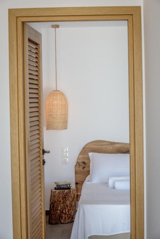 Posteľ alebo postele v izbe v ubytovaní Laia Seafront Luxury Apartments