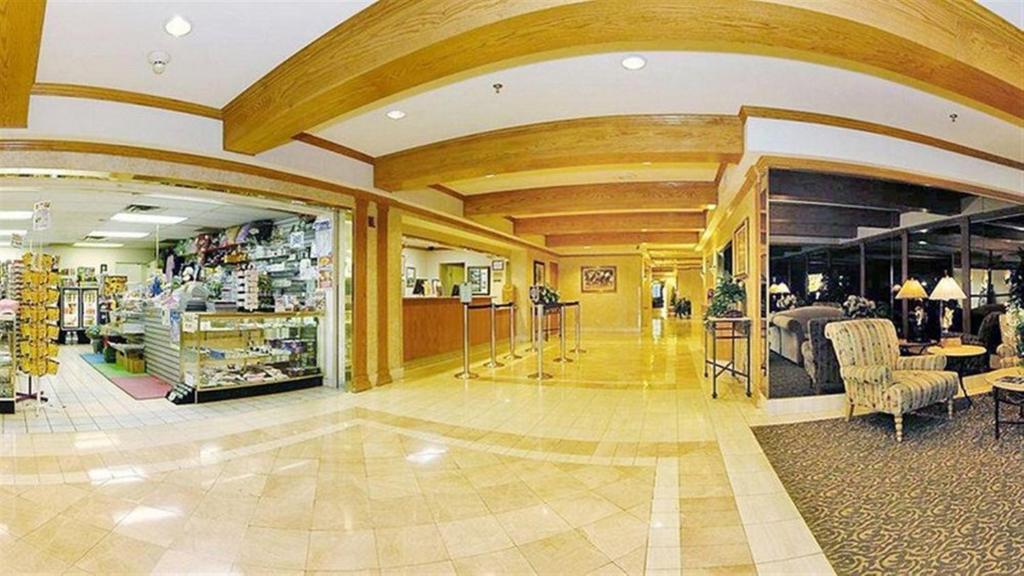 GetAways at the Jockey Club photo