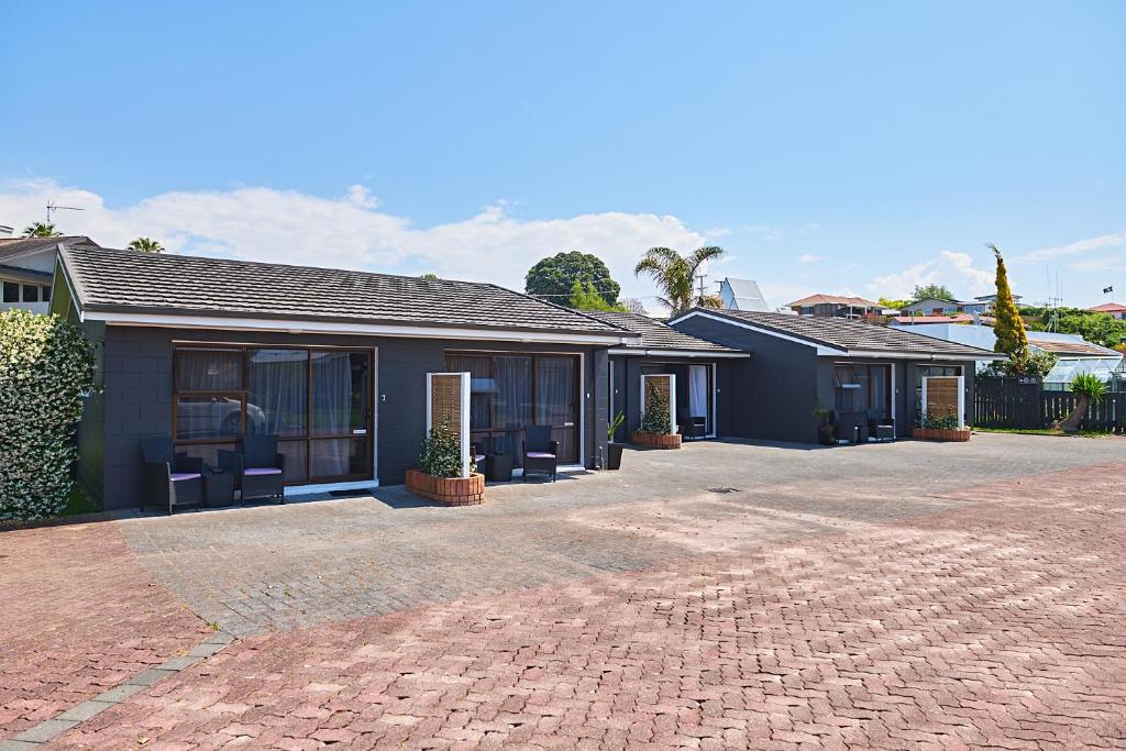 Cobblestone Court Motel - Wenzel Motels - Resim 28