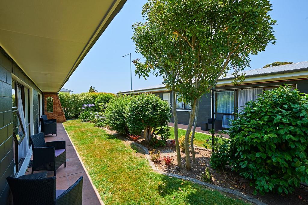 Cobblestone Court Motel - Wenzel Motels - Resim 23