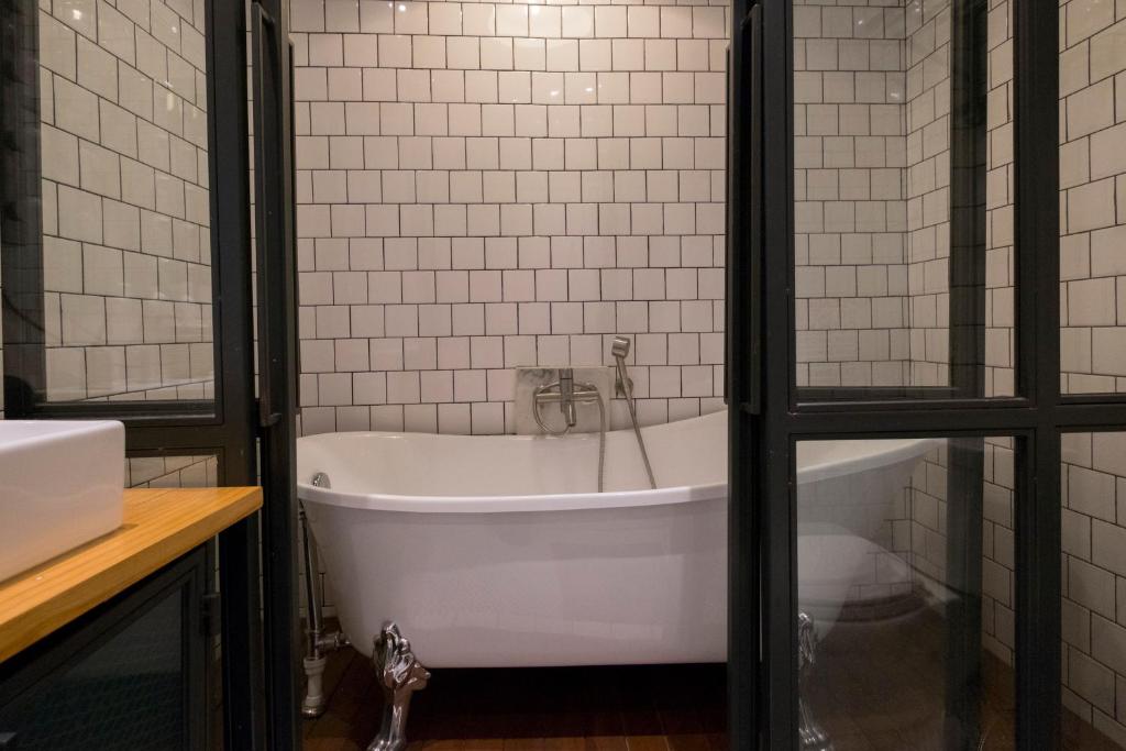 Iron32 Hotel - Resim 35