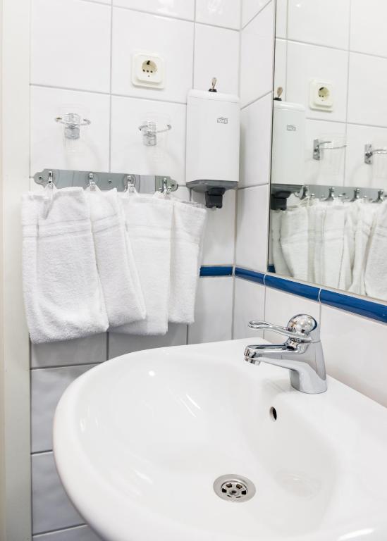 Ένα μπάνιο στο Nordens Ark Bed and Breakfast