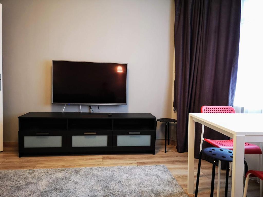 Oval Flats Old City - Standard Apartment