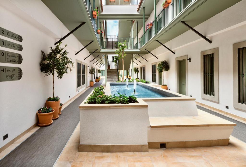 Catalonia Santa Justa - Resim 9