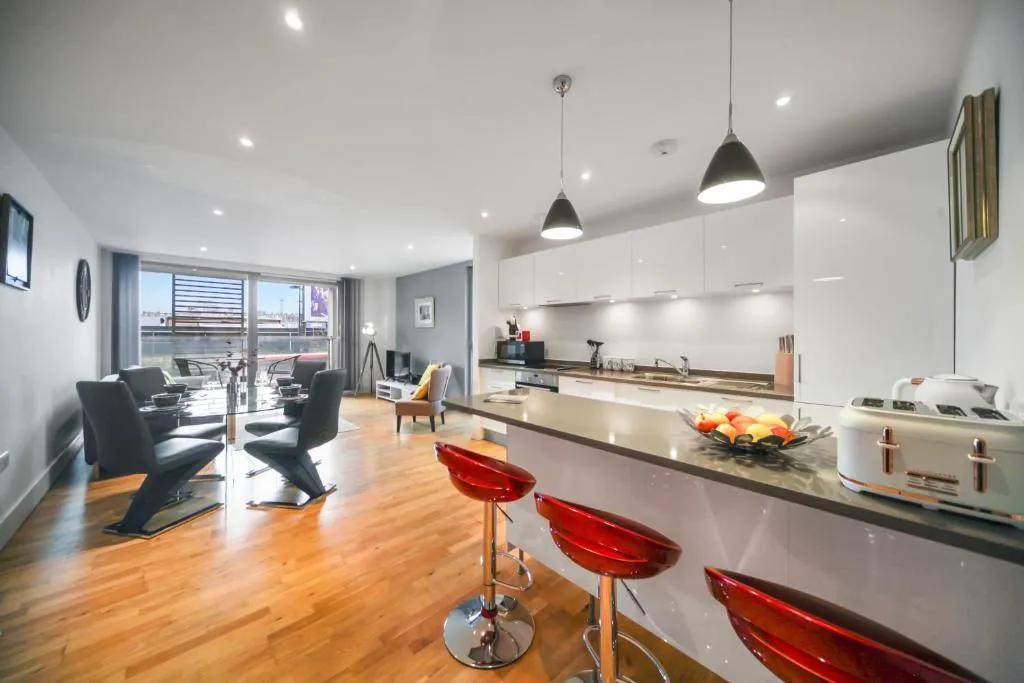 2 Bed Executive Apartment Near Camden Market FREE WIFI, Londra, Marea Britanie