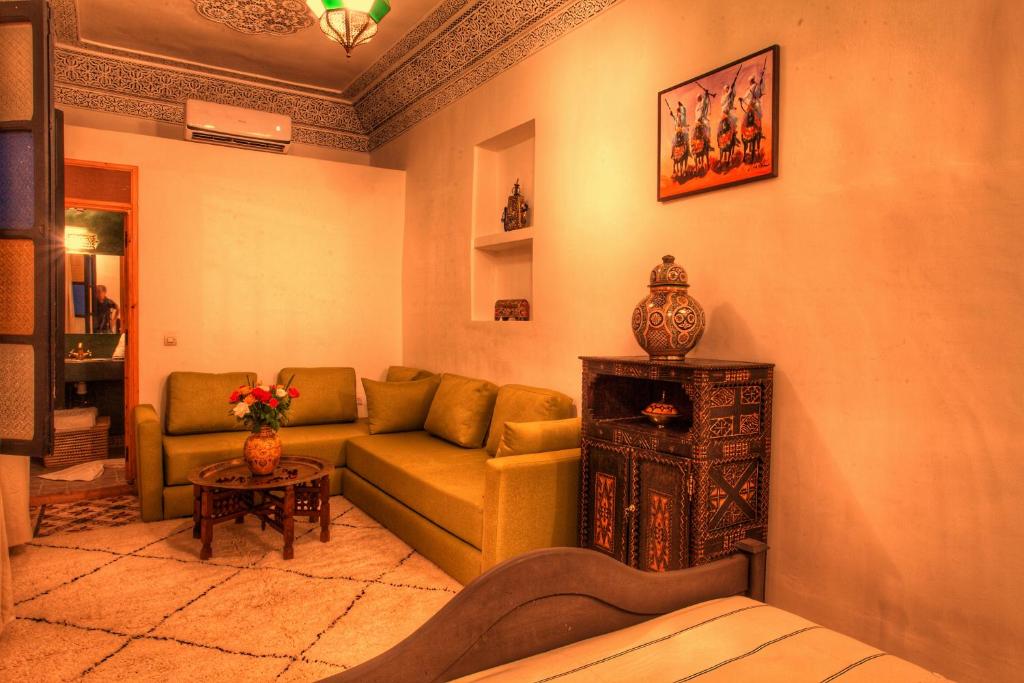 Posezení v ubytování Riad 111 & Spa